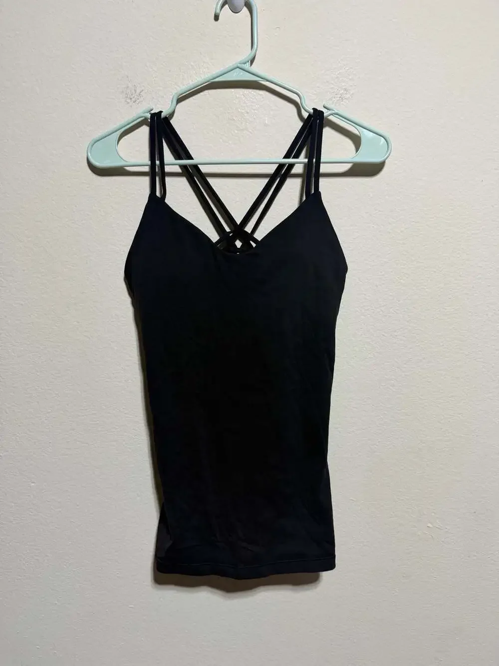 lululemon Athletica Women's Black Strappy Athletic Tank Top